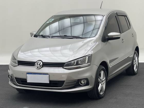 VOLKSWAGEN FOX 1.6 MSI HIGHLINE 16V FLEX 4P MANUAL VOLKSWAGEN FOX 1.6 MSI HIGHLINE 16V FLEX 4P MANUAL
